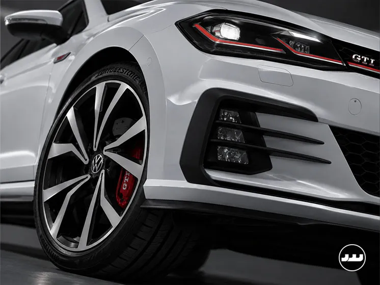 فولکس‌واگن گلف GTI - قیمت، مشخصات فنی و شرایط فروش - تصویر ۴