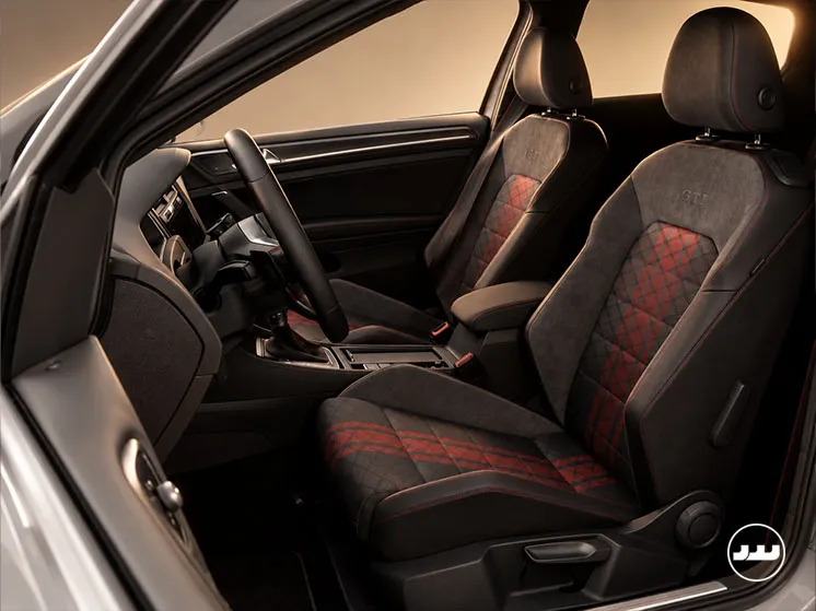 فولکس‌واگن گلف GTI - قیمت، مشخصات فنی و شرایط فروش - تصویر ۵
